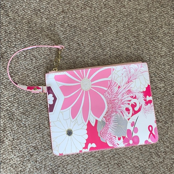 Handbags - NWOT: Breast Cancer Awareness Wristlet